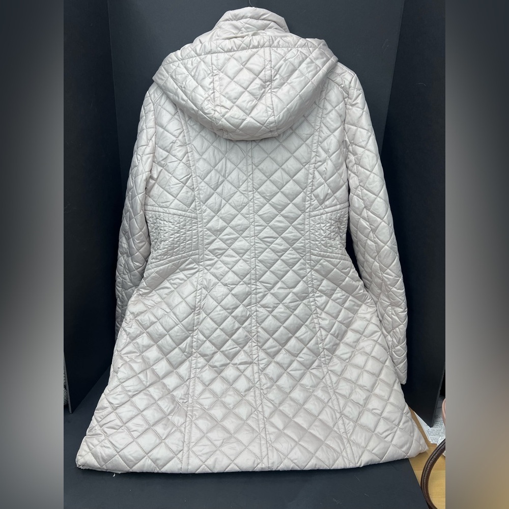 Brand new  with tag Via Spiga's quilted coat is a cozy essential size Large - Picture 8 of 16